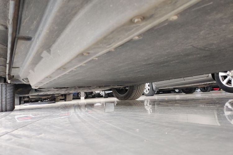 比亚迪 宋PLUS新能源 2021款 EV 尊贵型局部细节9002