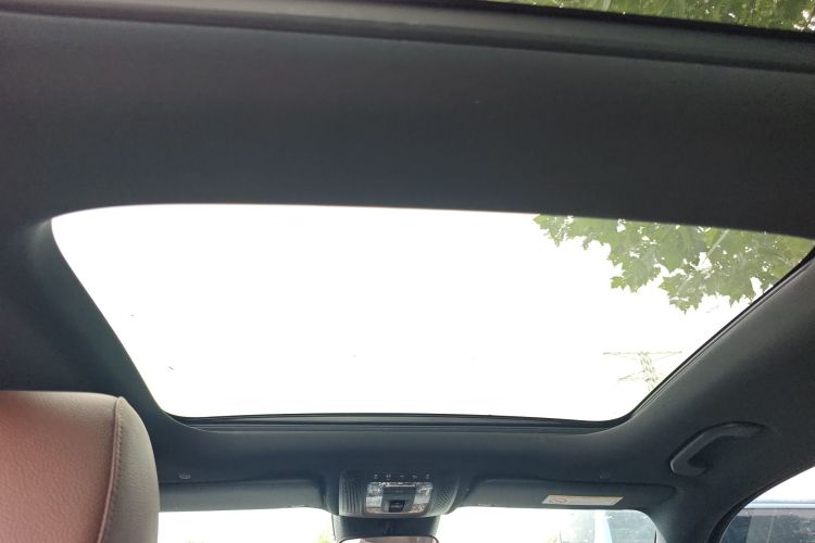 奔驰GLB 2024款 GLB 200 时尚型中控内饰22