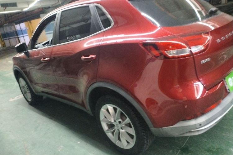 宝沃BX3 2020款 20TGDI 两驱自动舒适型车身外观4