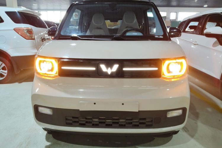 五菱汽车 宏光MINIEV 2022款 马卡龙臻享款 磷酸铁锂车身外观2