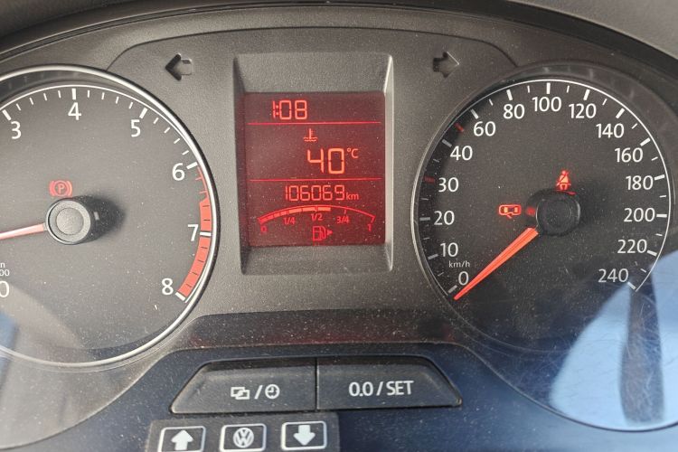 大众 桑塔纳 2015款 1.6L 手动风尚版中控内饰15