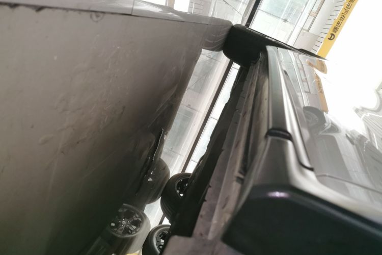 英菲尼迪QX50 2020款 2.0T 四驱旗舰版局部细节9001