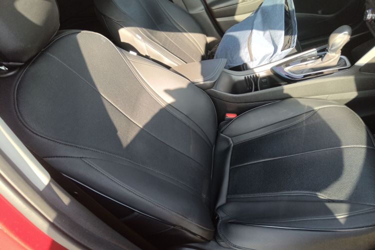 别克 昂科拉 2020款 20T CVT精英型局部细节41