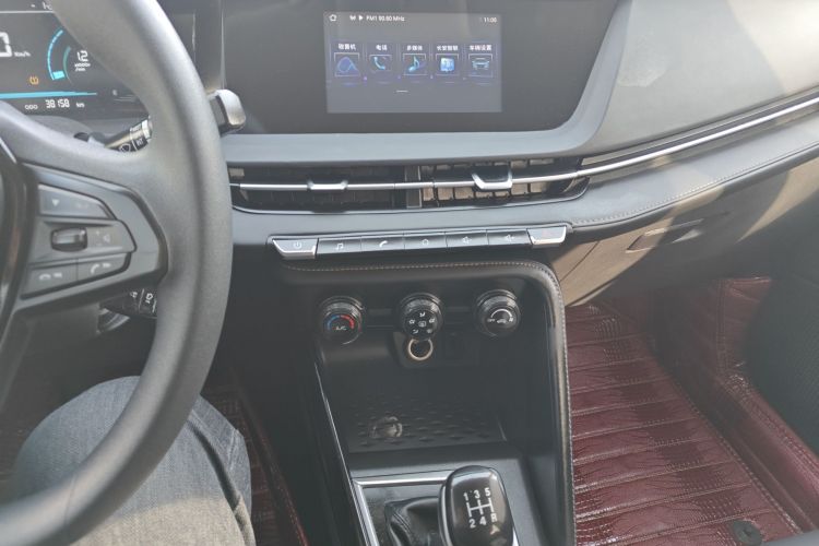 长安CS15 2021款 1.5L 手动进取型中控内饰16