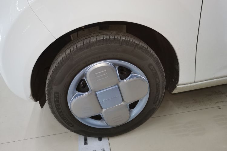 吉利银河 2024款 熊猫mini 200km 耐力熊车身外观6007