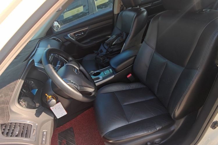 日产 天籁 2013款 2.0L XL舒适版局部细节19