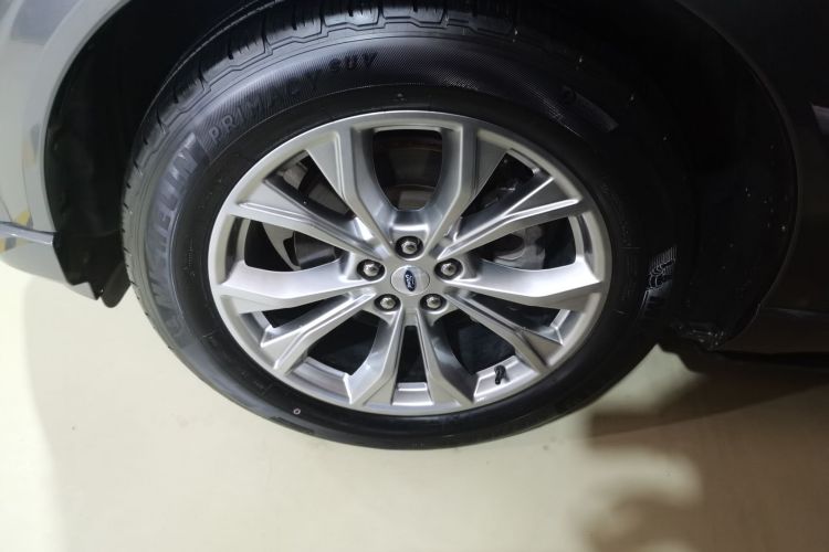 福特 探险者 2020款 EcoBoost 285 后驱风尚版 6座车身外观6001