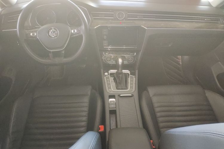 大众 迈腾 2019款 330TSI DSG 豪华型 国V中控内饰12