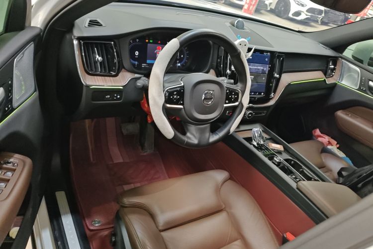 沃尔沃XC60 2024款 B5 四驱智远豪华版中控内饰7002