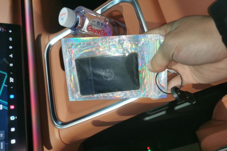 零跑汽车 零跑C16 2026款 增程 280激光雷达版 6座中控内饰7001