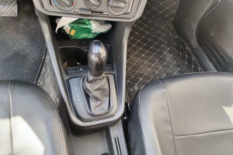 大众 桑塔纳 2021款 1.5L 自动风尚版中控内饰18