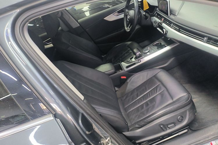 奥迪A4L 2019款 40 TFSI 时尚型 国V局部细节41