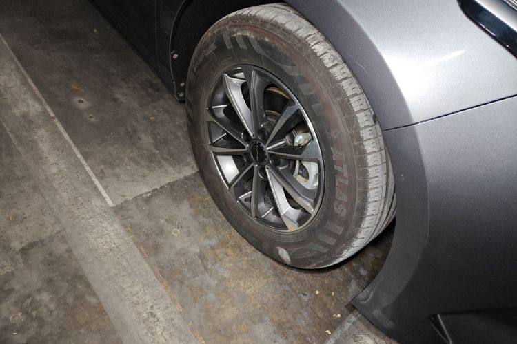 比亚迪 驱逐舰05 2024款 荣耀版 DM-i 55KM 豪华型车身外观10