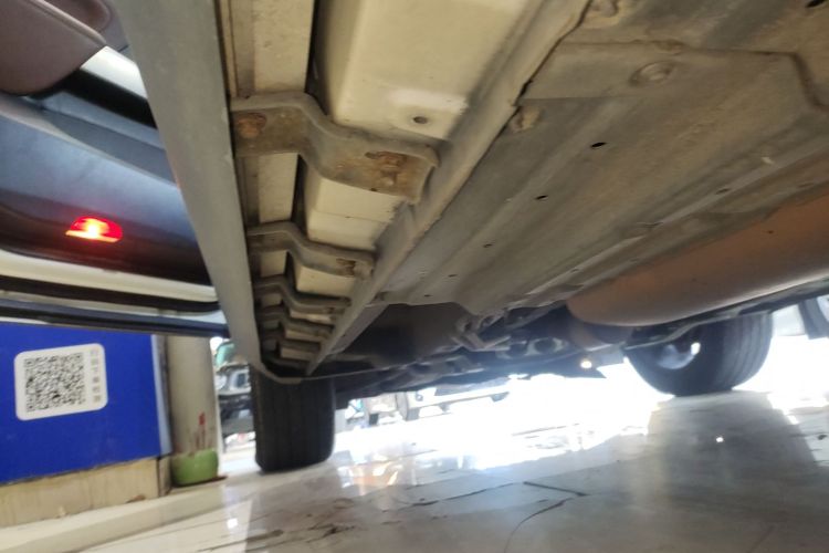 广汽传祺 传祺GS8 2017款 320T 四驱豪华智联版（七座）局部细节9002