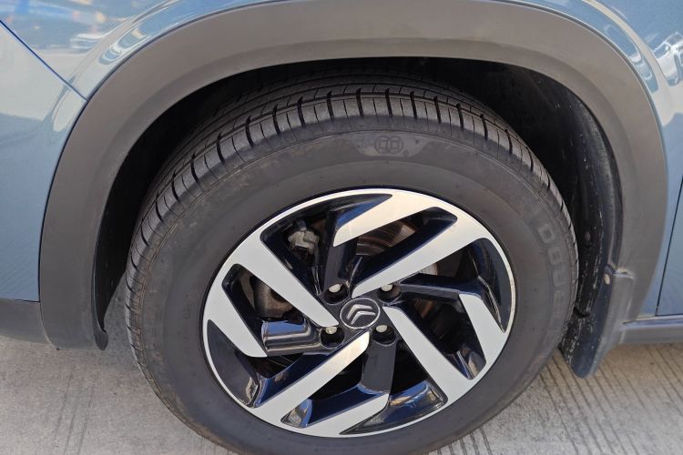 雪铁龙C3-XR 2015款 1.6L 自动先锋型车身外观35