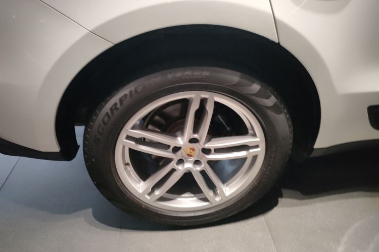保时捷 2022款 Macan 2.0T车身外观6008