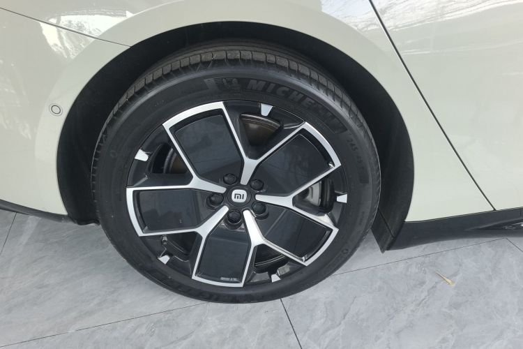 小米汽车 小米SU7 2024款 后驱长续航智驾版车身外观6008