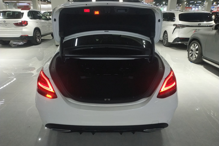 奔驰C级 2021款 C 260 L 运动星耀臻藏版局部细节23