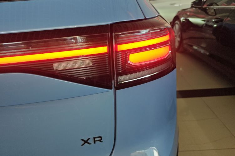 大众 途岳 2025款 新锐 300TSI 锐享版车身外观9