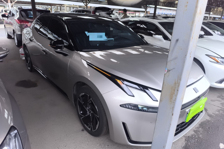 领克07 2024款 EM-P 126长续航 Halo车身外观3