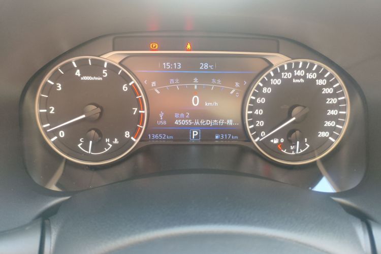 日产 天籁 2022款 2.0T XL 进享版中控内饰14