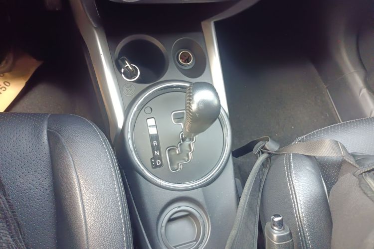 三菱 劲炫ASX 2013款 2.0L CVT两驱豪华版中控内饰18