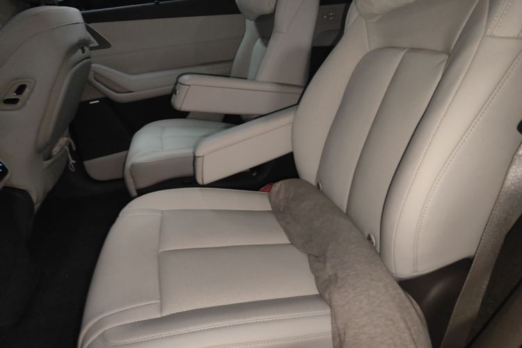 腾势N8L 2025款 旗舰型中控内饰21