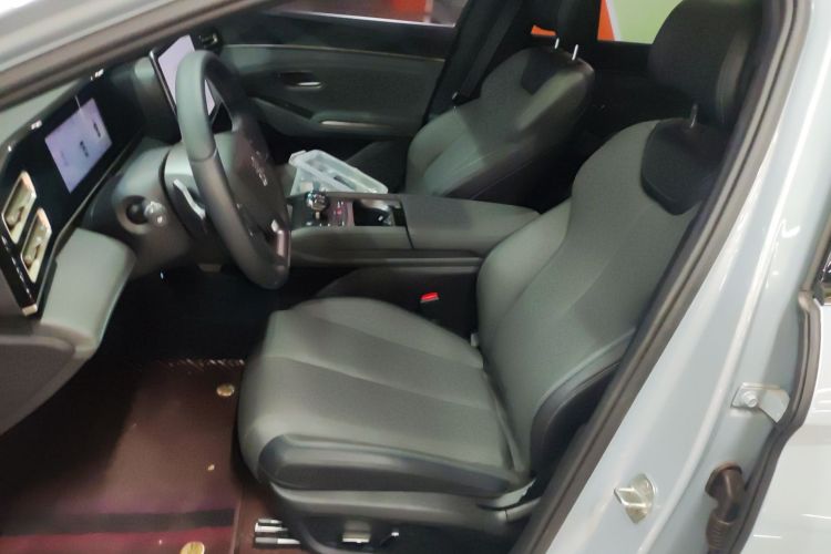 比亚迪 秦L 2025款 DM-i 智驾版 120KM领先型局部细节19