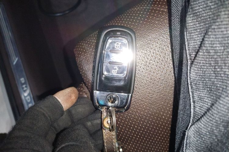 大众 辉昂 2016款 380TSI 两驱至尊版中控内饰11