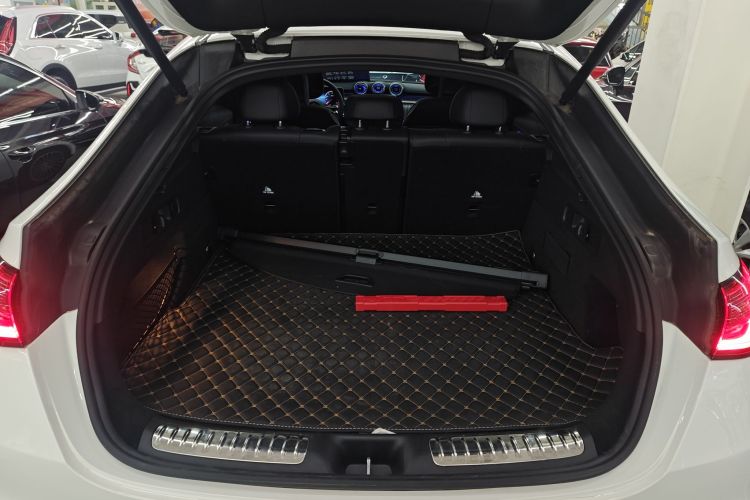 奔驰GLC轿跑 2024款 GLC 300 4MATIC 轿跑SUV局部细节23