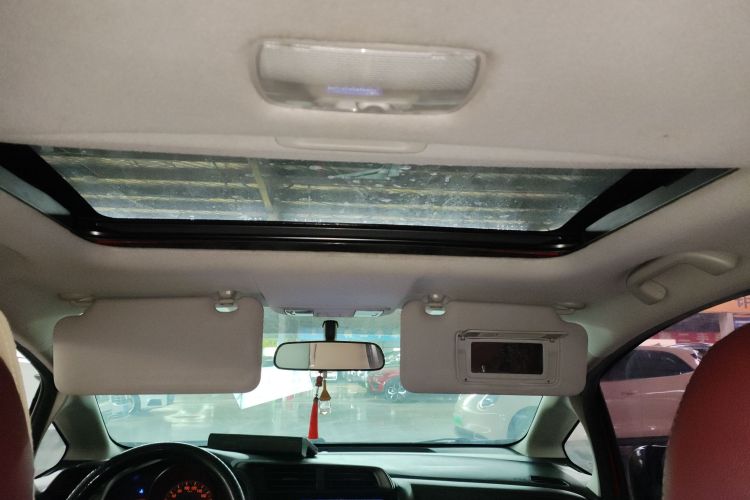 本田 飞度 2018款 1.5L CVT舒适天窗版局部细节22