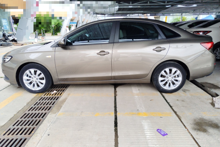 别克 英朗 2021款 典范 1.5L 自动精英型车身外观6003