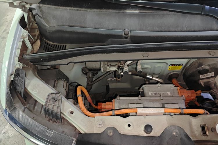 五菱汽车 宏光MINIEV 2022款 马卡龙臻享款 三元锂机舱底盘25