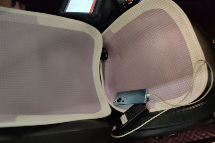 MINI Clubman 2016款 改款 1.5T COOPER 鉴赏家版局部细节41