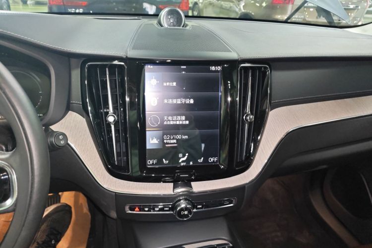 沃尔沃XC60新能源 2019款 T8 E驱混动 智尊豪华版 国V中控内饰16