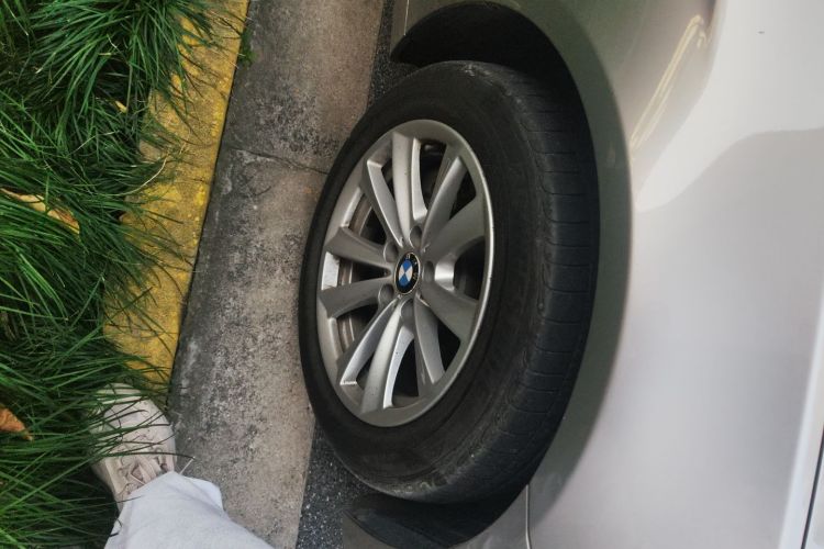 宝马5系 2017款 520Li 典雅型车身外观10