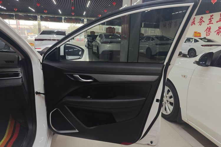 吉利汽车 帝豪 2021款 UP 1.5L CVT舒适型中控内饰42