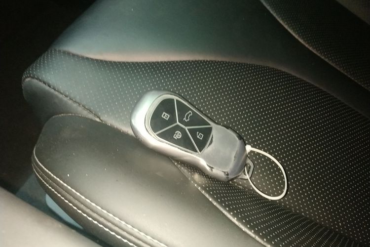 小鹏G3 2021款 G3i 520N+中控内饰7001