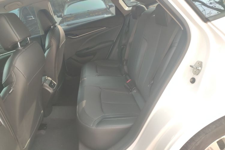 别克 英朗 2021款 改款 典范 1.5L 自动精英型中控内饰7004