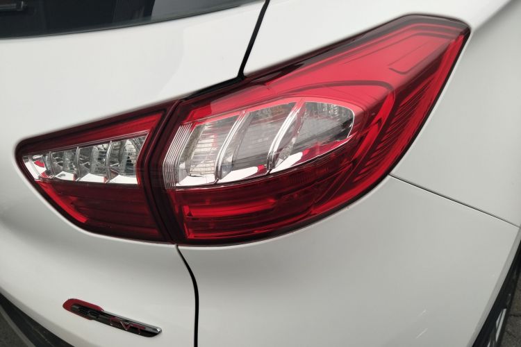 猎豹汽车 猎豹CS9 2017款 1.5L CVT风尚型车身外观9