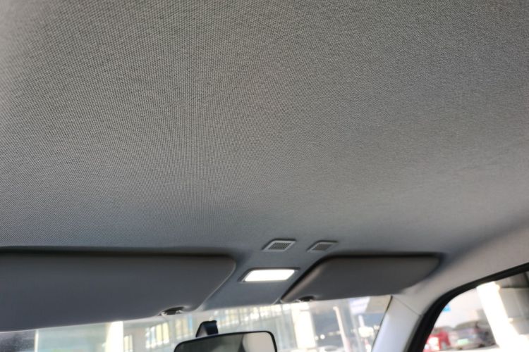 吉利银河 2024款 200km 熊猫卡丁中控内饰22