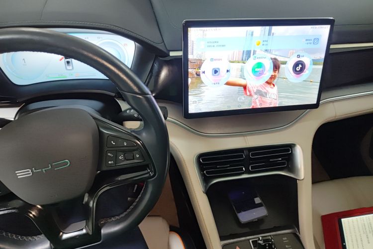比亚迪 宋PLUS新能源 2023款 冠军版 DM-i 110KM 旗舰型中控内饰16