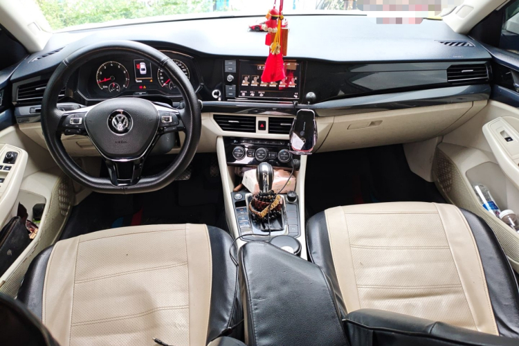 大众 宝来 2019款 280TSI DSG豪华型中控内饰12