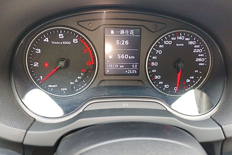 奥迪A3 2016款 Sportback 35 TFSI 领英型中控内饰14