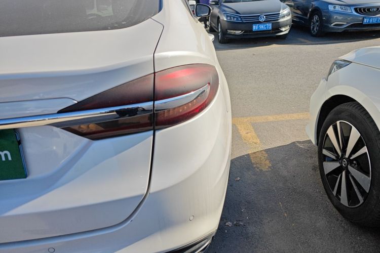 福特 蒙迪欧 2017款 EcoBoost 180 时尚型车身外观6006