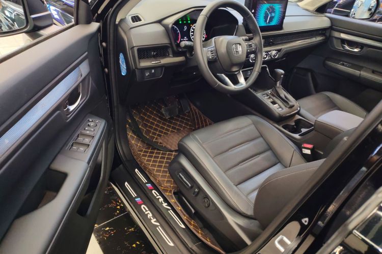 本田CR-V 2024款 240TURBO 两驱锋尚版 5座中控内饰20