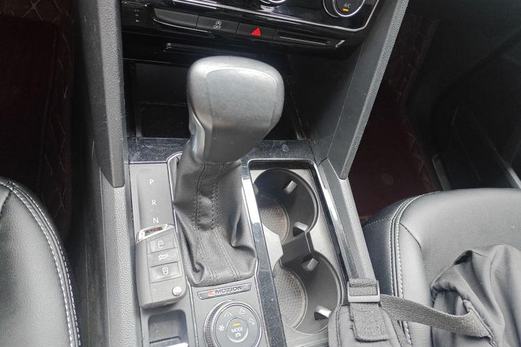 大众 途昂 2019款 380TSI 四驱舒适版 国VI中控内饰18