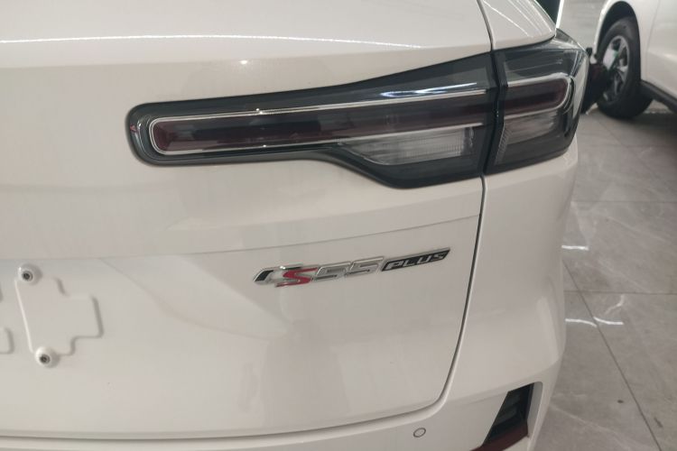 长安CS55PLUS PHEV 2025款 智慧新蓝鲸 125km 战舰版车身外观9