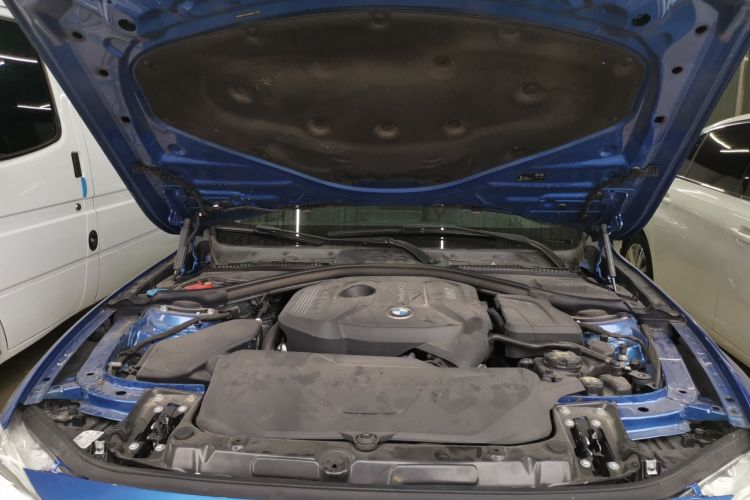 宝马3系 2017款 330Li M运动型机舱底盘24