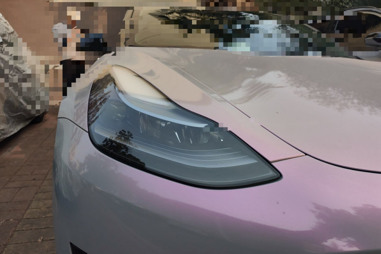 特斯拉 Model 3 2022款 后轮驱动版车身外观8